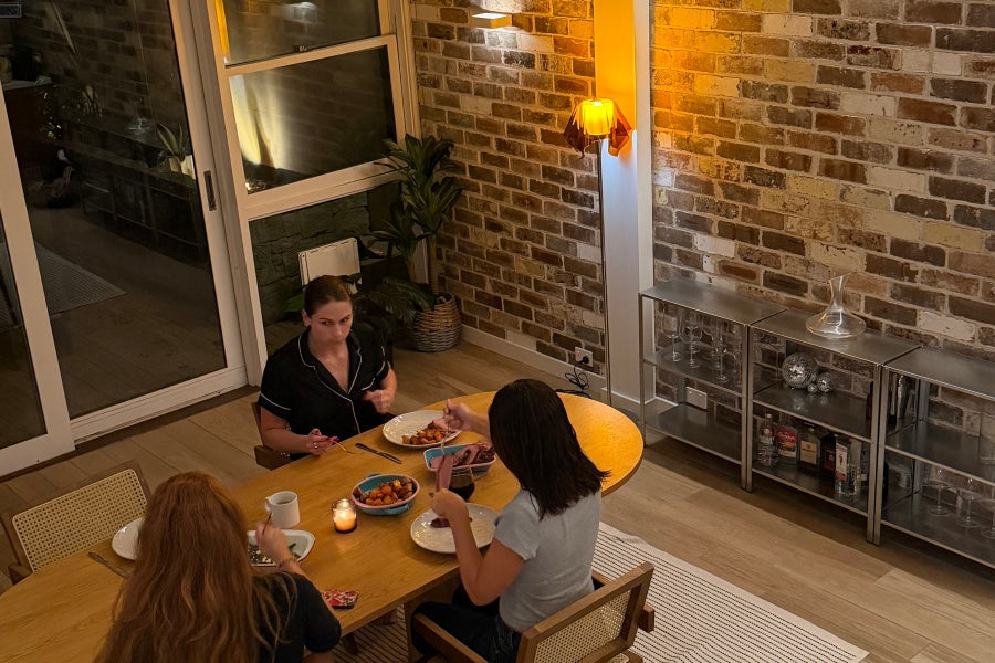 Style a Floor Lamp for the Ultimate Cozy Vibe During a Girls’ Night