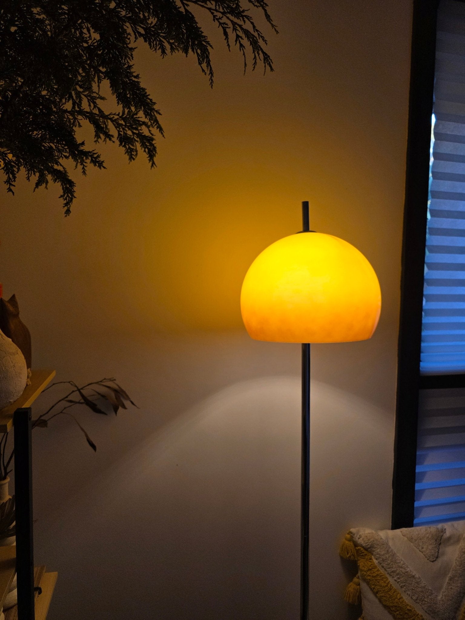 Olivia Mushroom Floor Lamp | Gradient Glass - Homezee