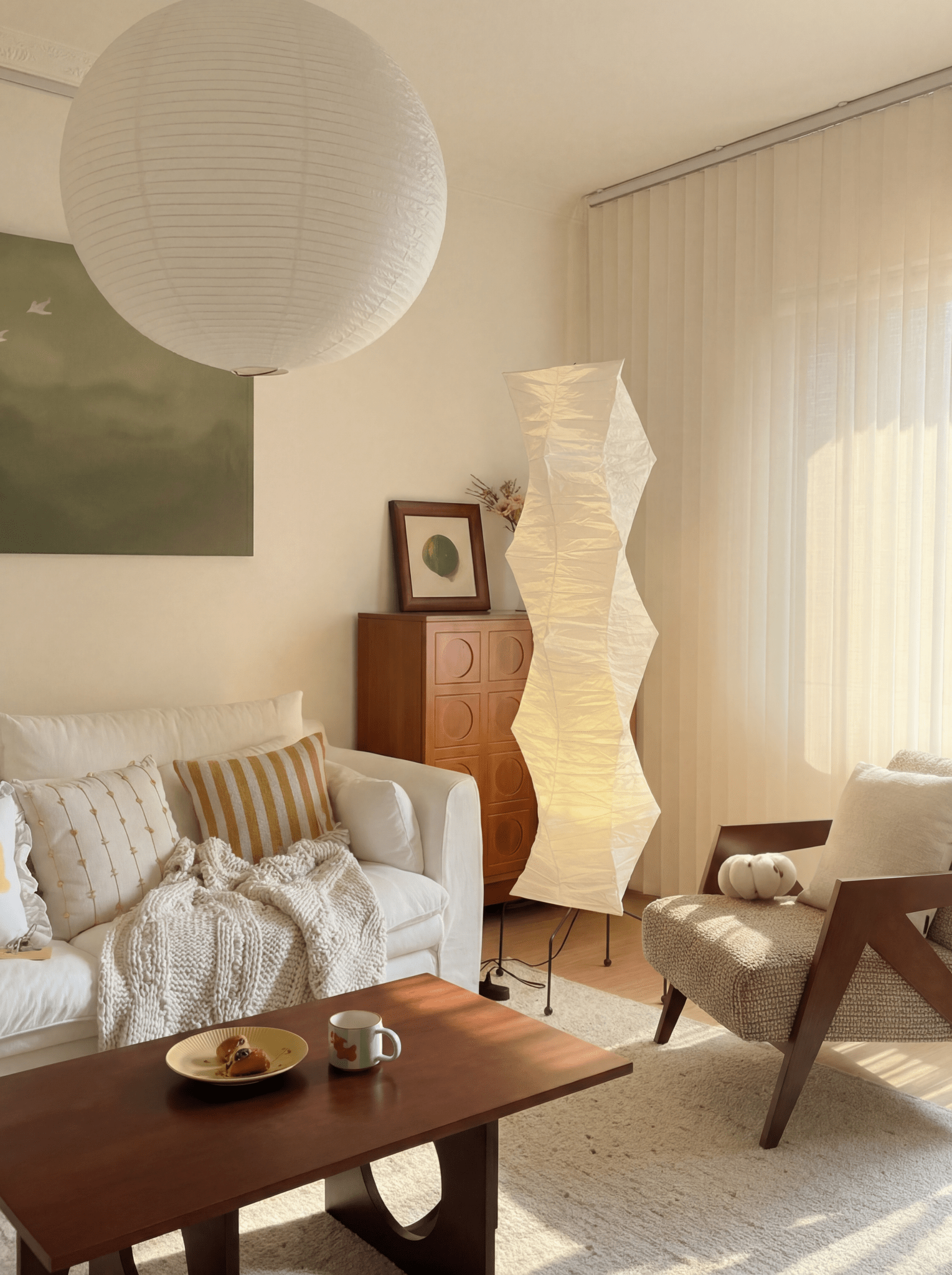 Akita Wavy Rice Paper Floor Lamp - Homezee