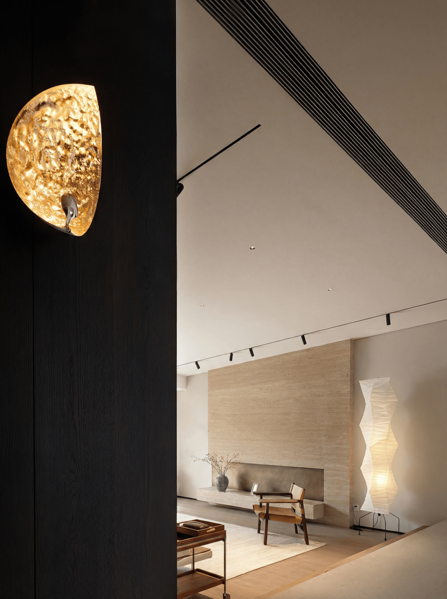 Akita Wavy Rice Paper Floor Lamp - Homezee
