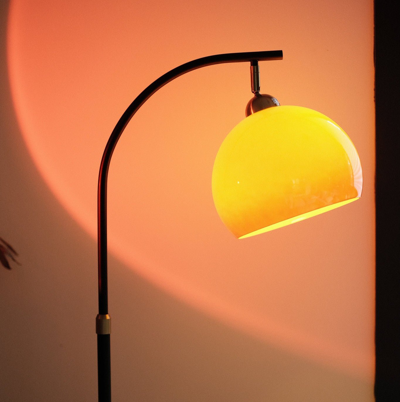 Bella Arc Floor Lamp - Homezee