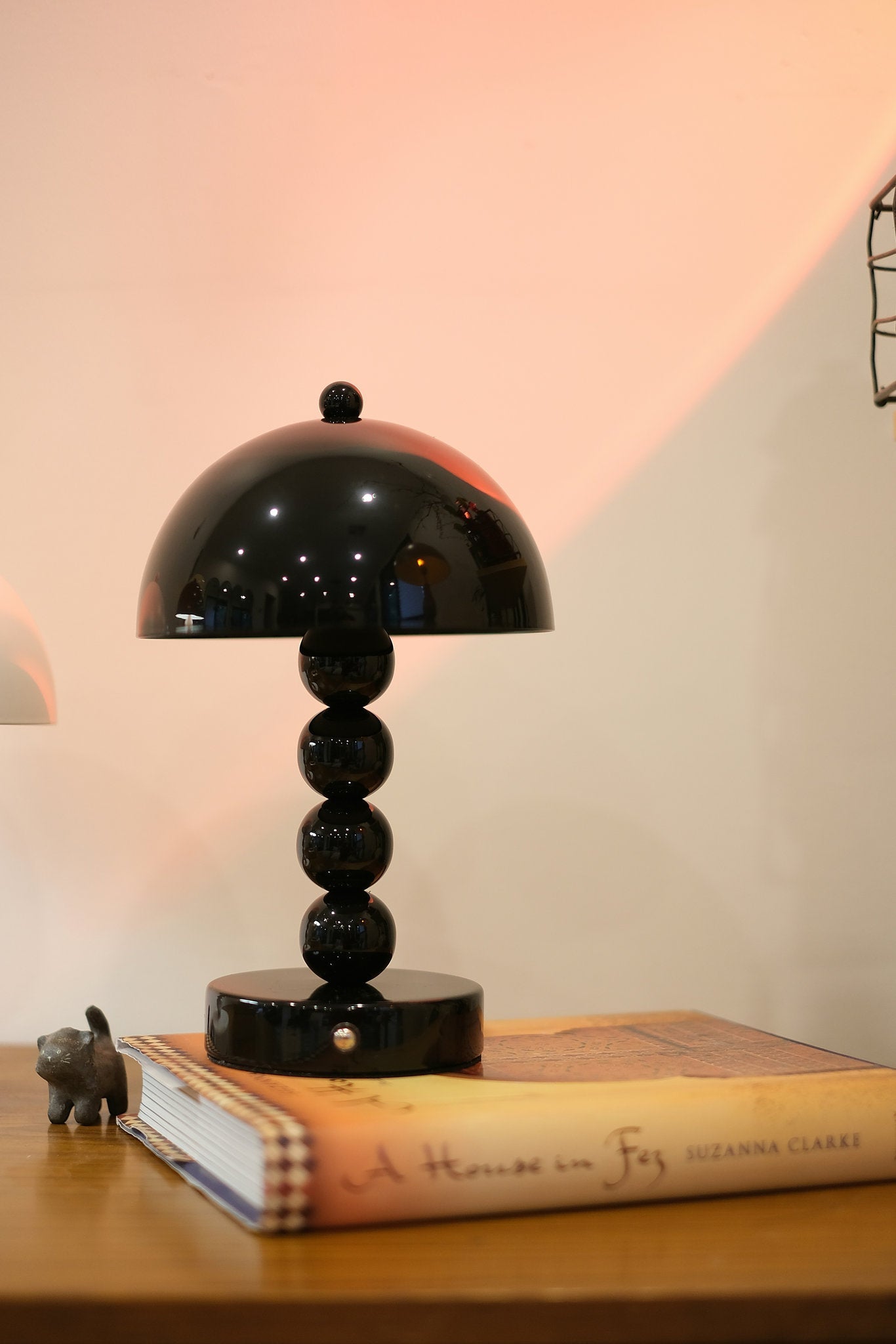 Bobbi Portable LED Table Lamp – Rechargeable Mood Lamp - Homezee