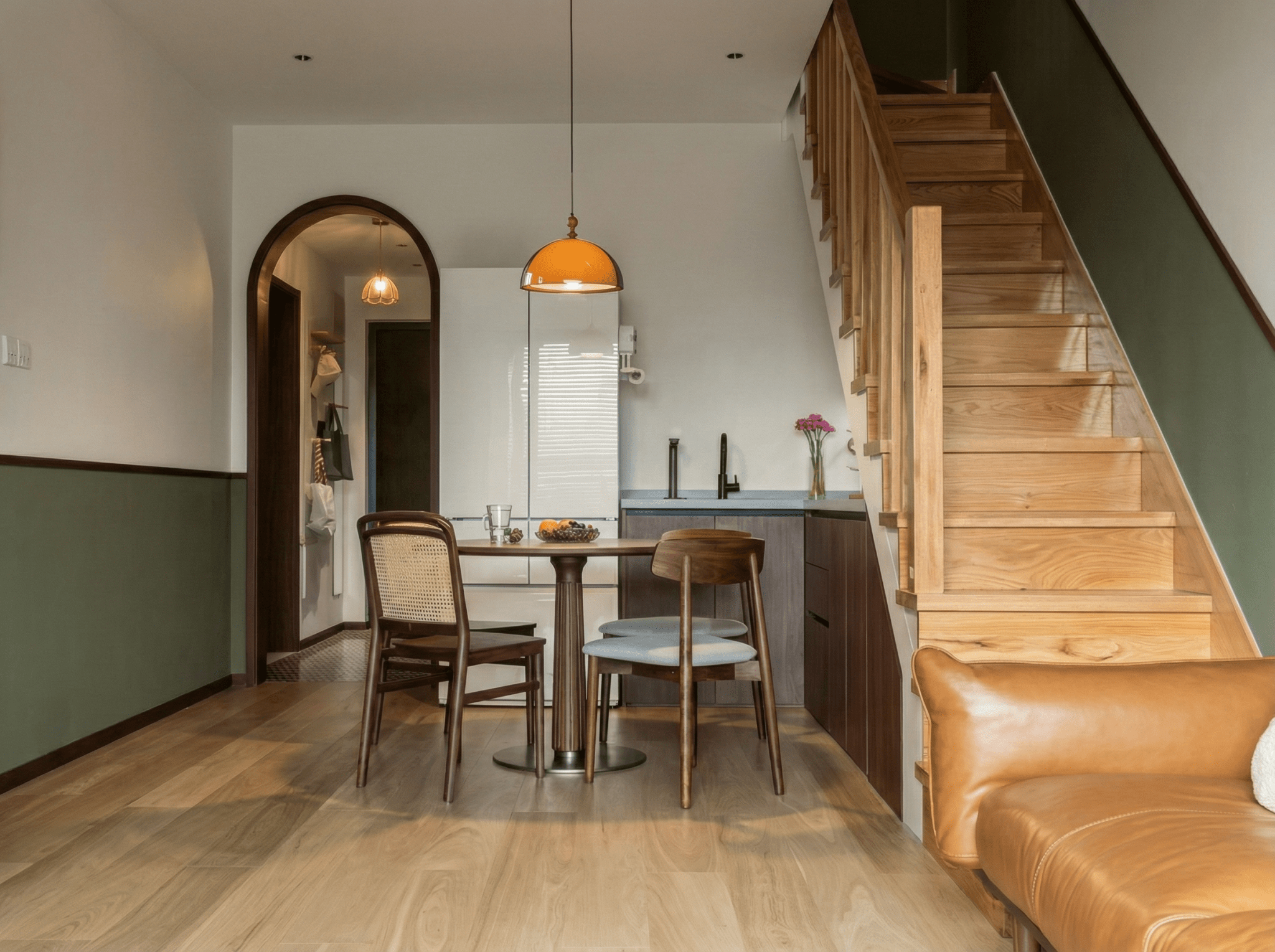 Coby Pendant Light | Woodgrain - Homezee