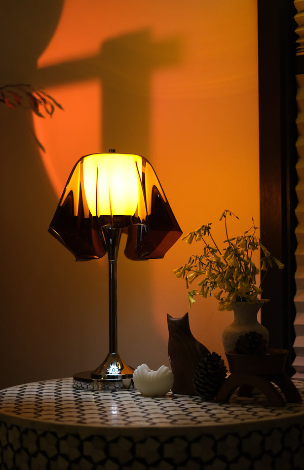 Fazzoletto Floating Handkerchief Table Lamp - Mid-Century Modern 70s Retro Acrylic Light