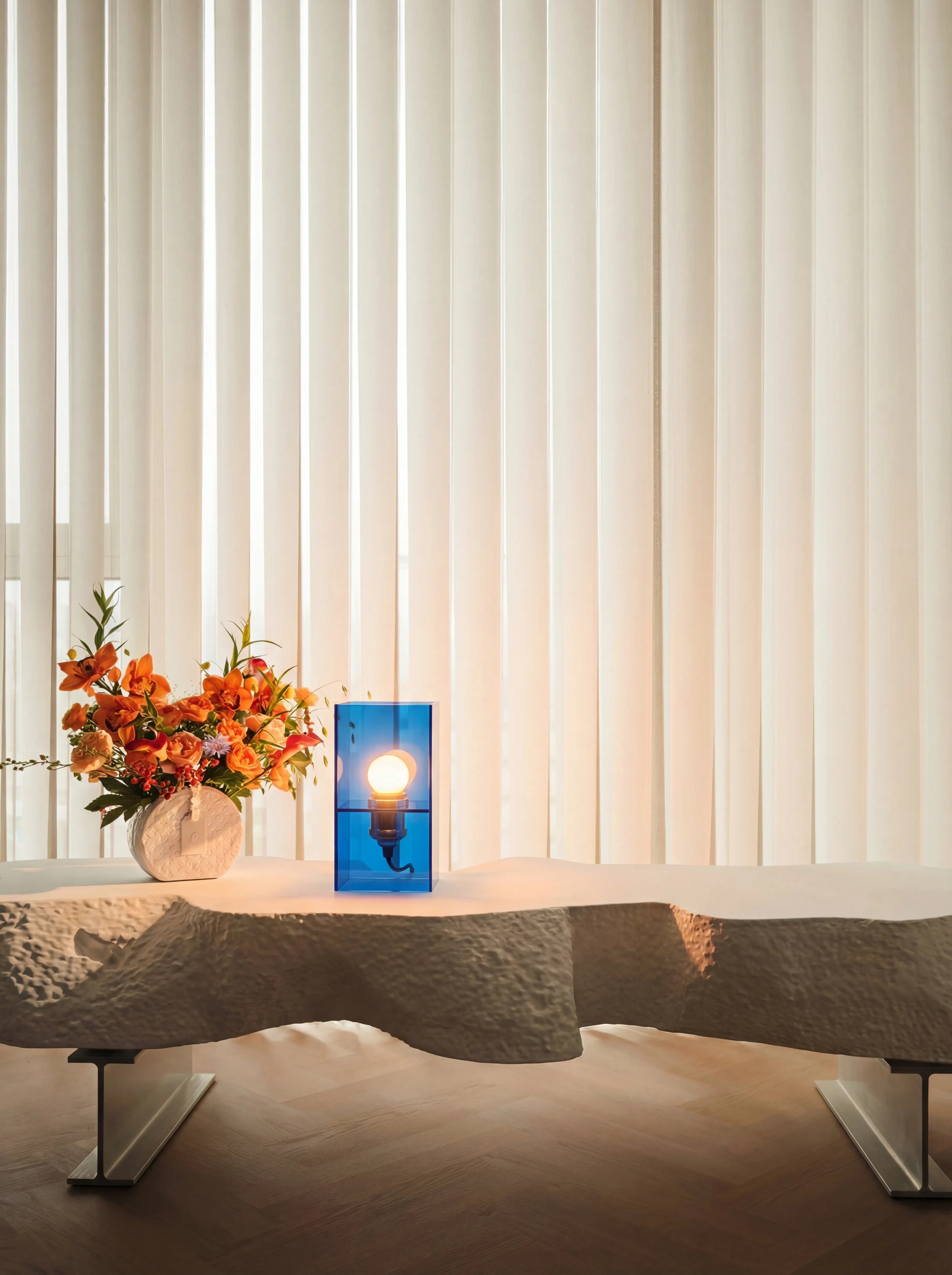 Guzzi Sunset Hourglass Horizon Table Lamp