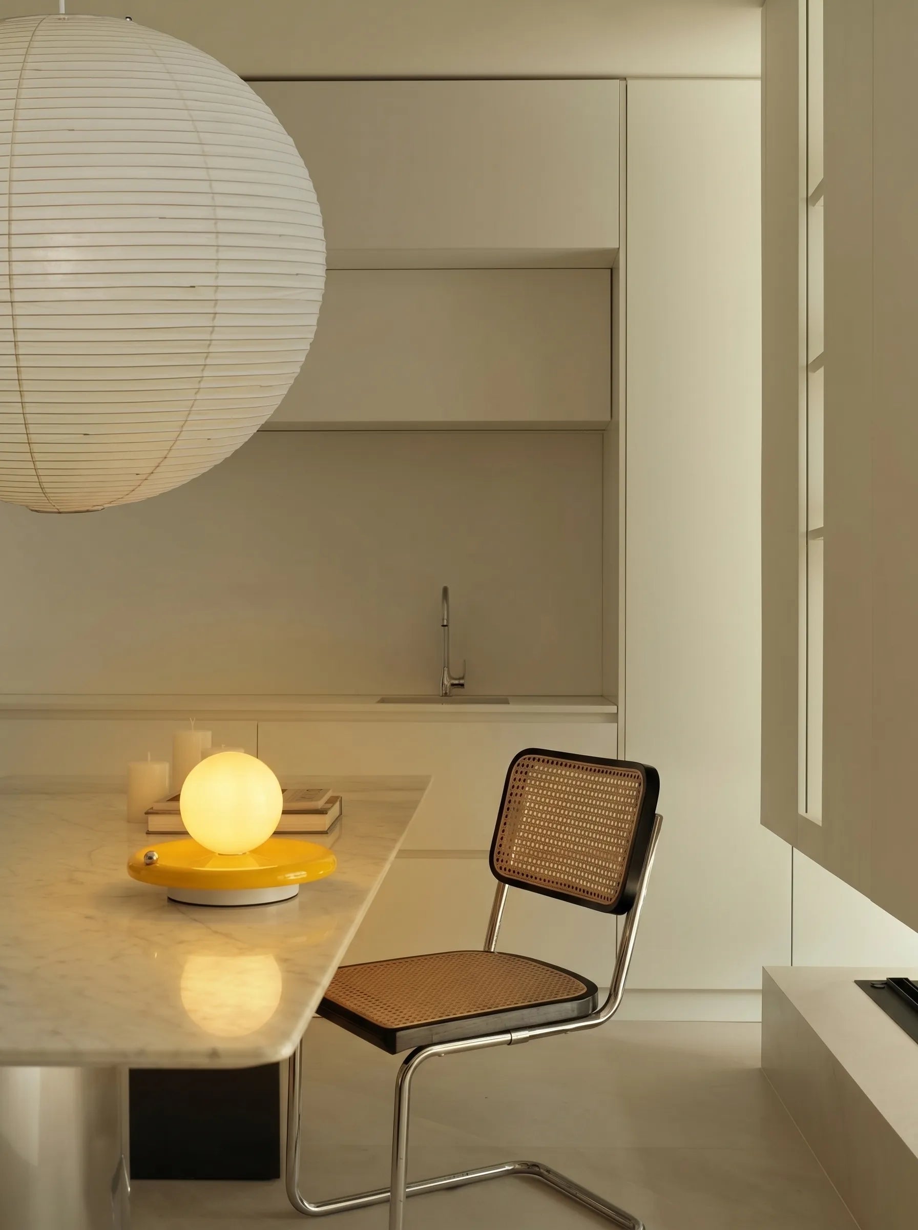 Lampara Ovni Ufo Portable Rechargeable Table Lamp - Touch Control
