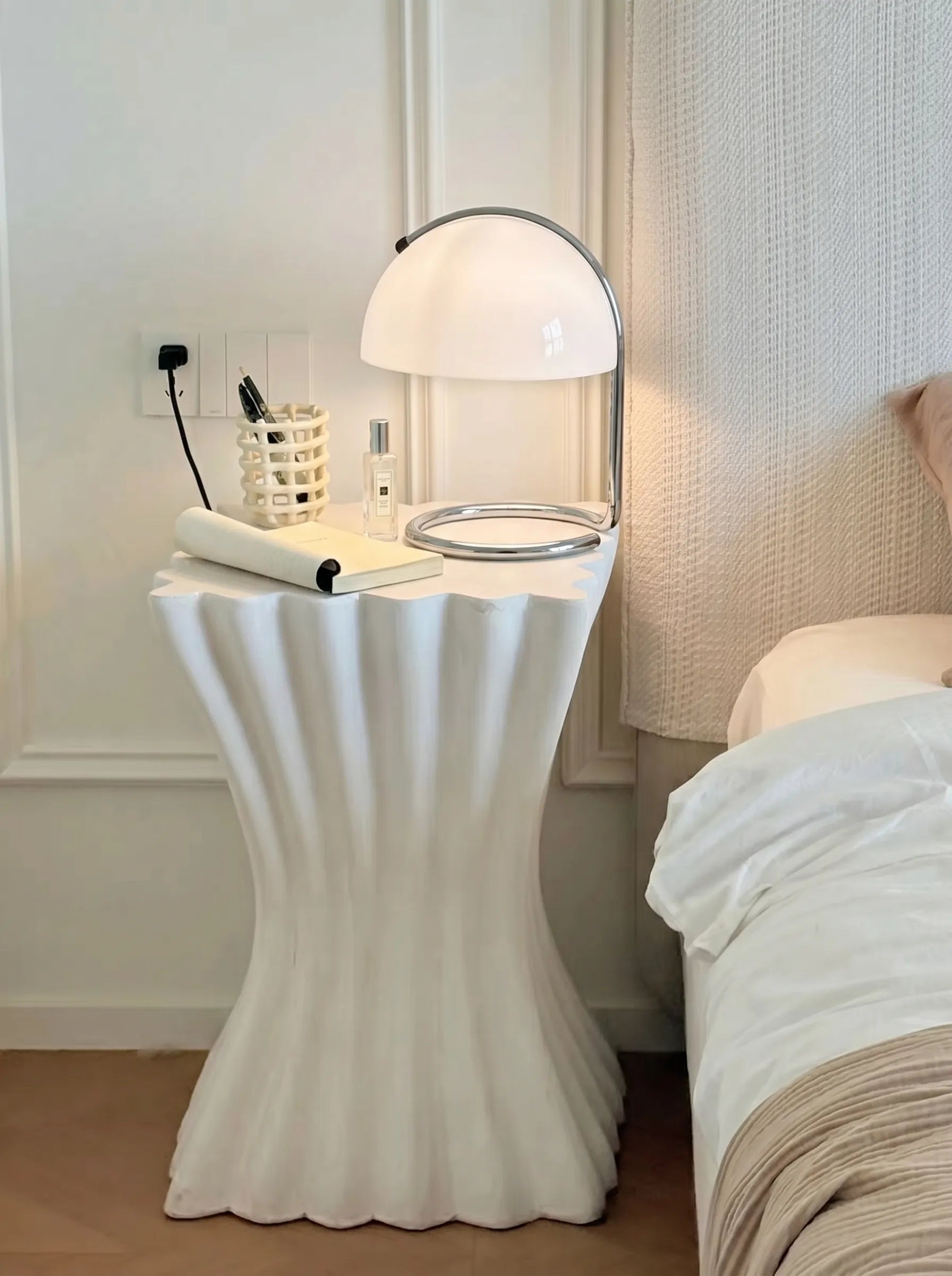 Luca Bauhaus Candle Warmer Table Lamp
