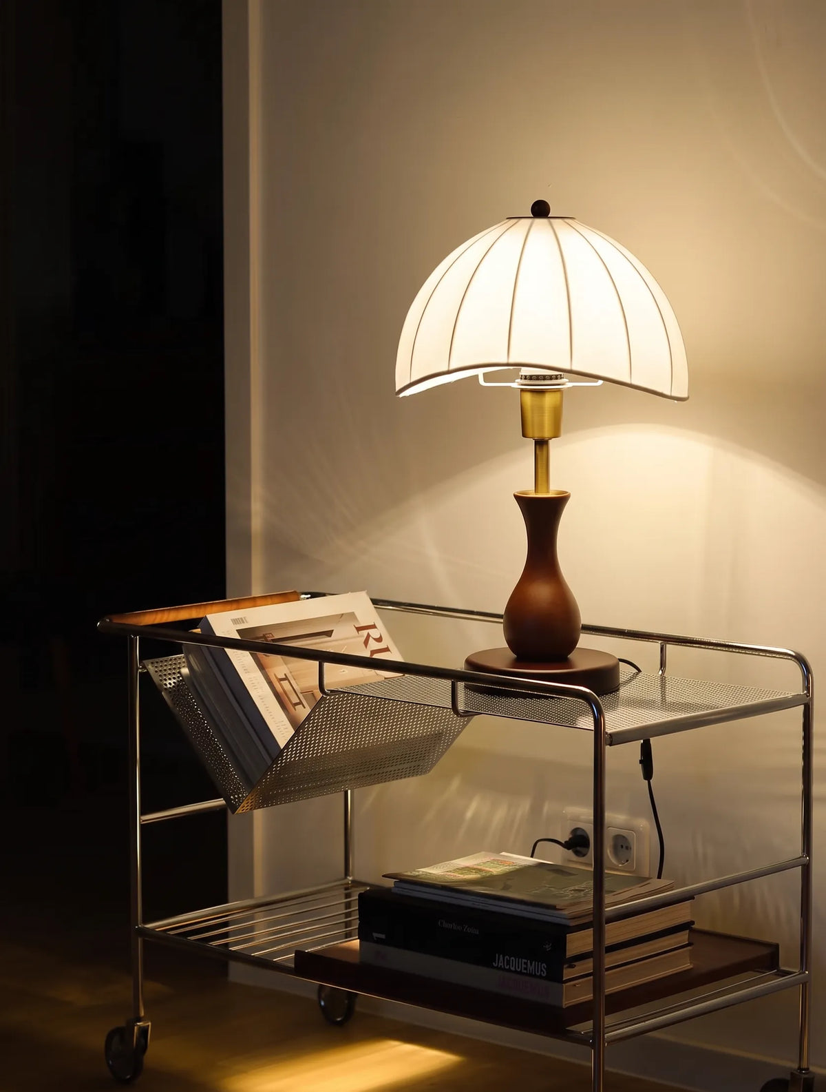 Nagoya Wooden Pull‑Chain Table Lamp