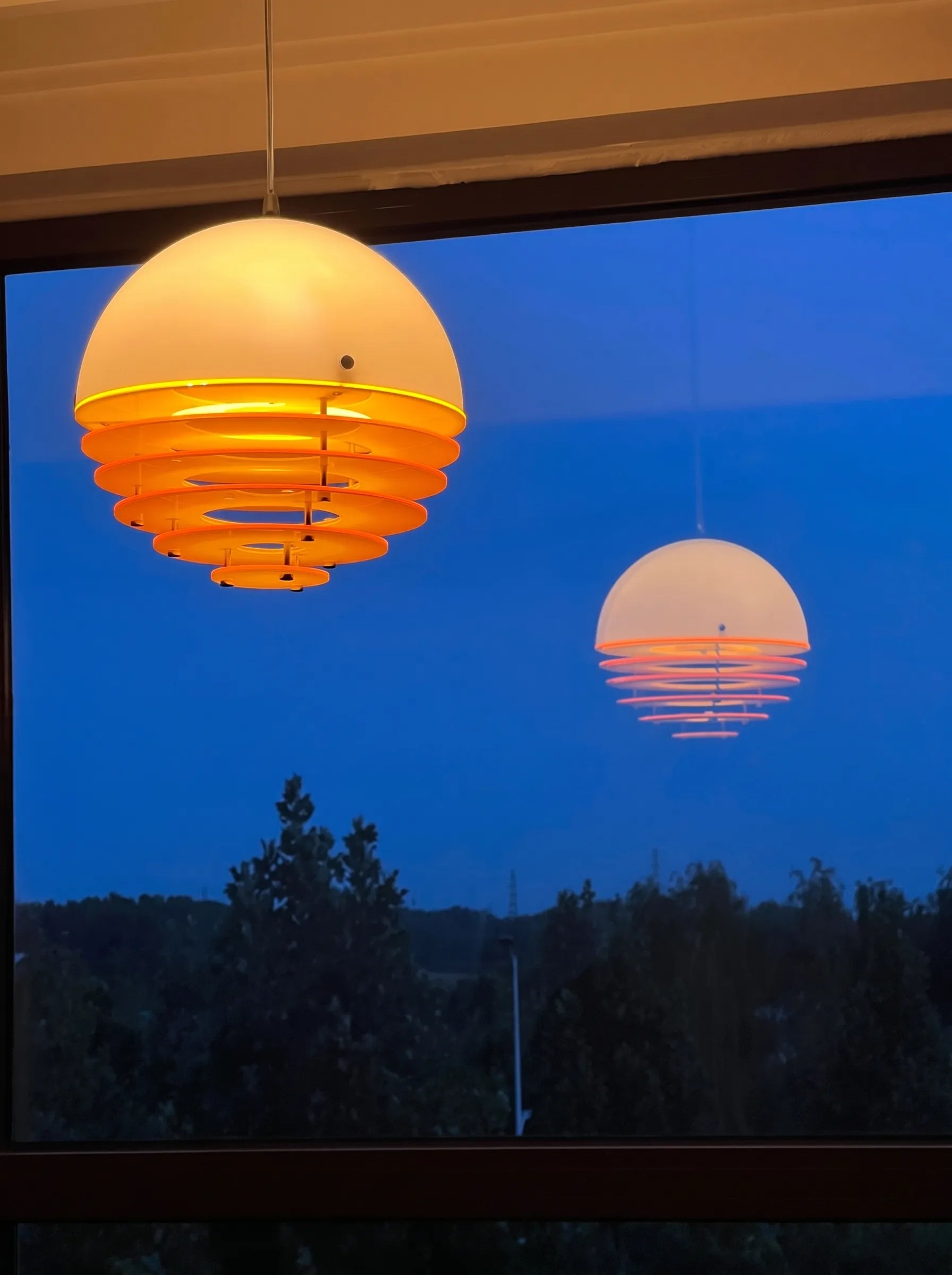 Noah Bauhaus Sunset Pendant Light