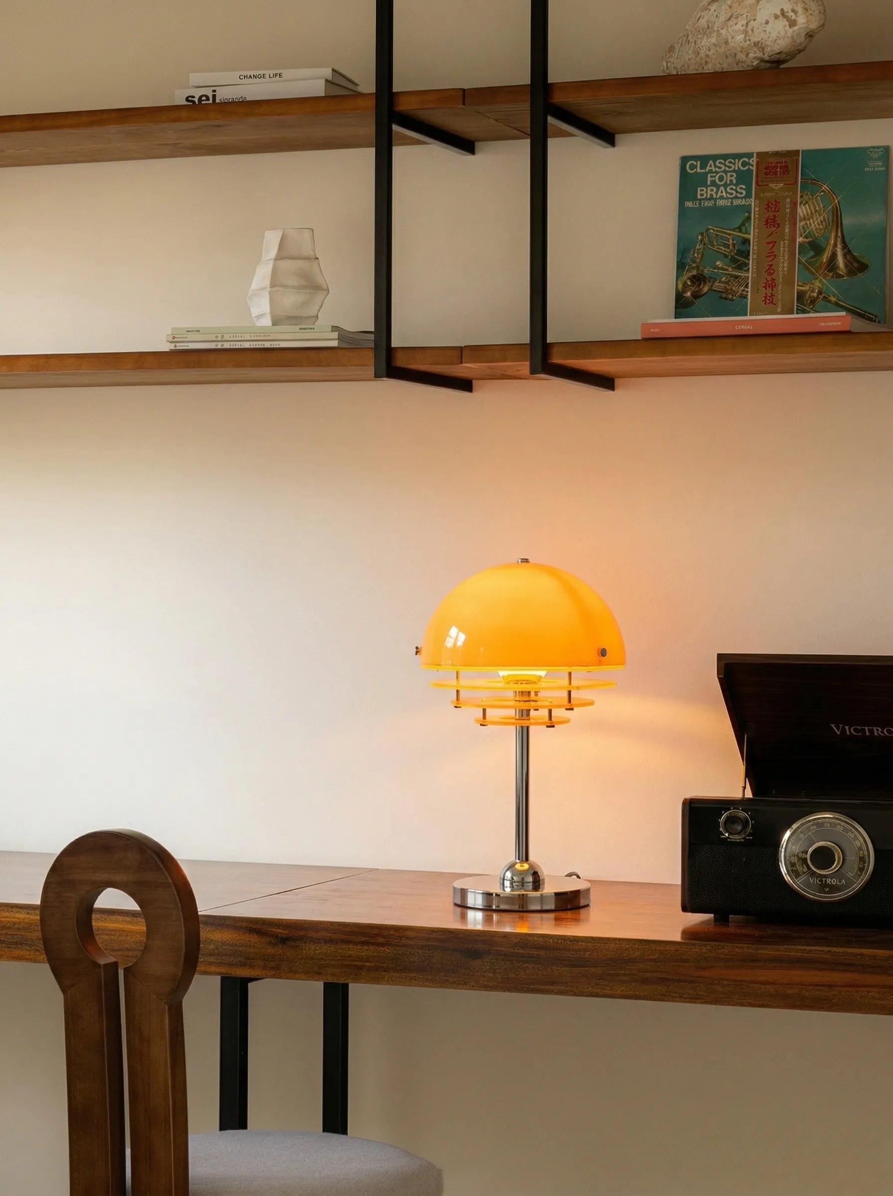 Noah Bauhaus Sunset Table Lamp