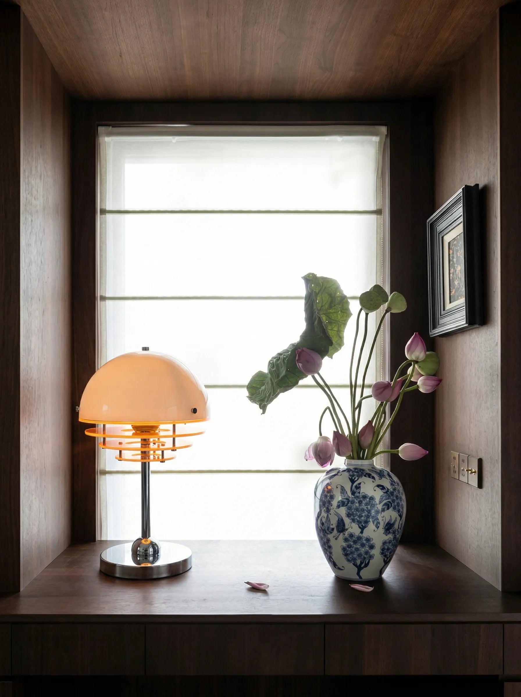 Noah Bauhaus Sunset Table Lamp