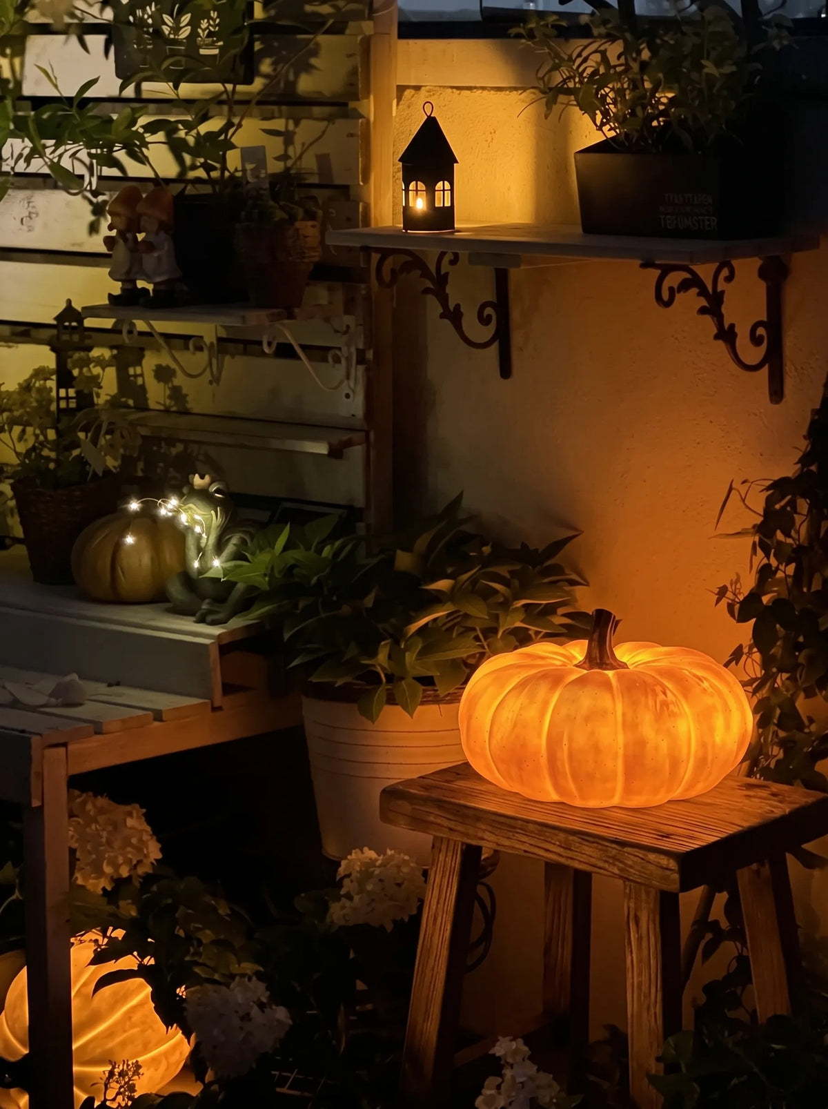 Pumpkin Landscape Solar Light Decorative Rechargeable Lamp