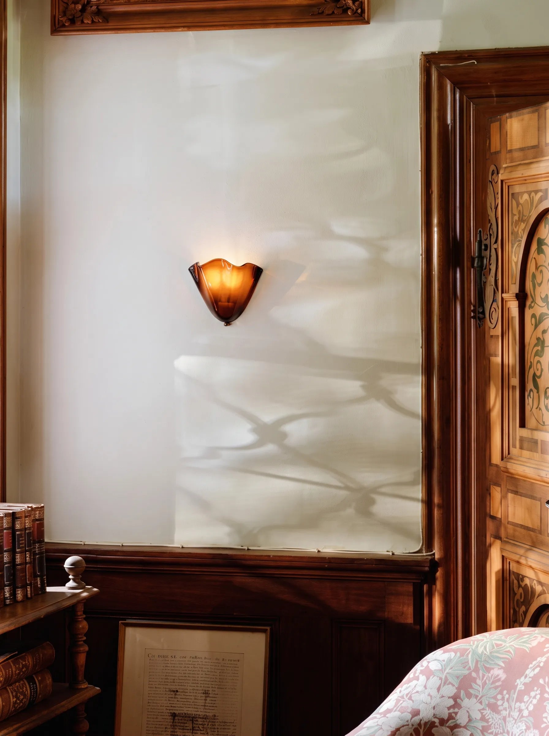 "Skirt Hem" American Retro Colorful Berry Glass Wall Sconce