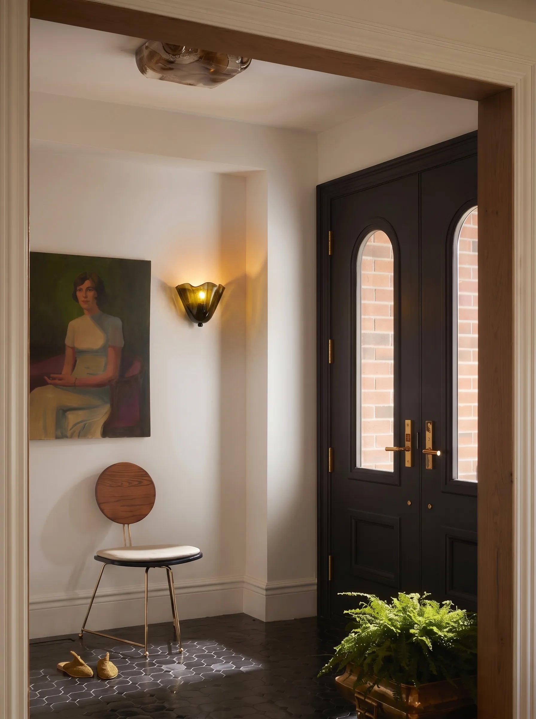 "Skirt Hem" American Retro Colorful Berry Glass Wall Sconce