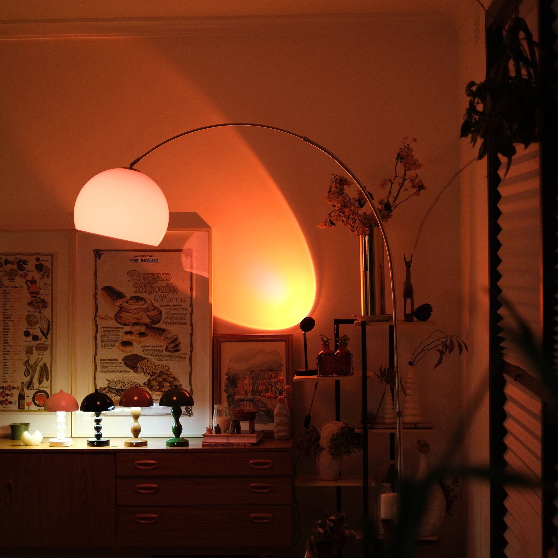 Sneedville+ Arched Floor Lamp – Chrome Arc XL Shade - Homezee