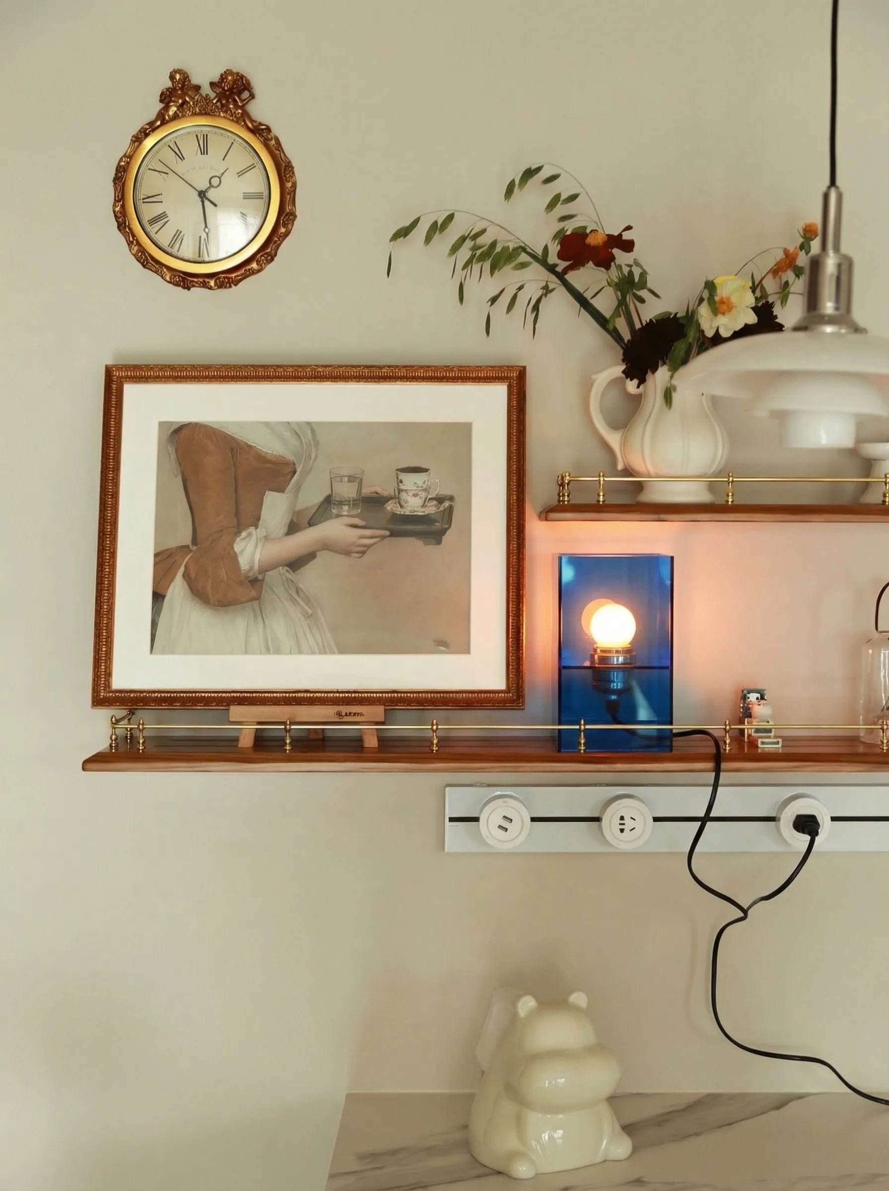Guzzi Sunset Hourglass Horizon Table Lamp