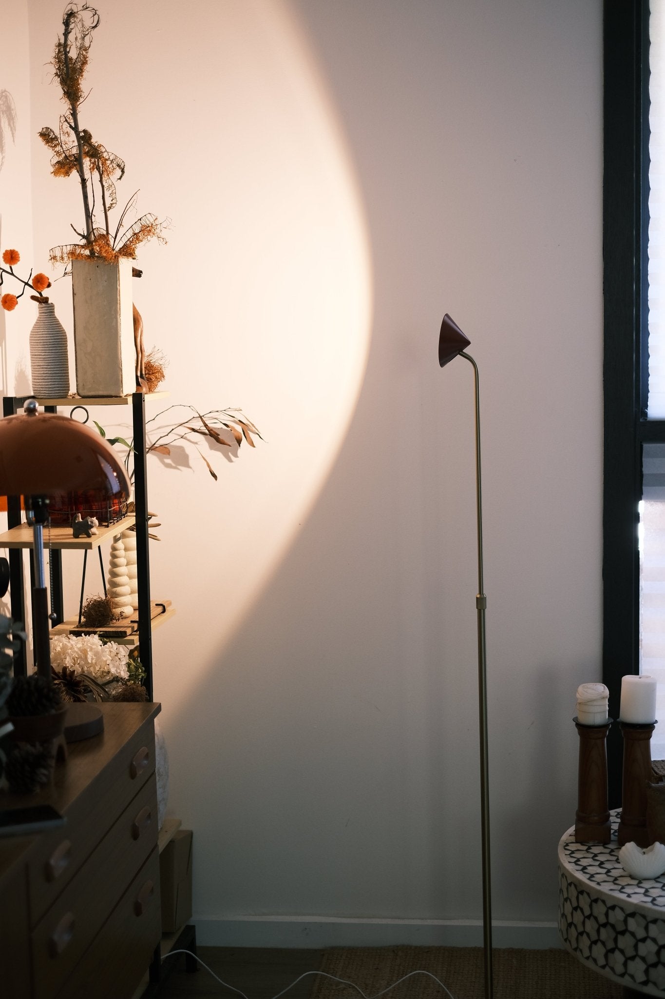 Saga Halo Floor Lamp LED | Touch Control Adjustable - Homezee