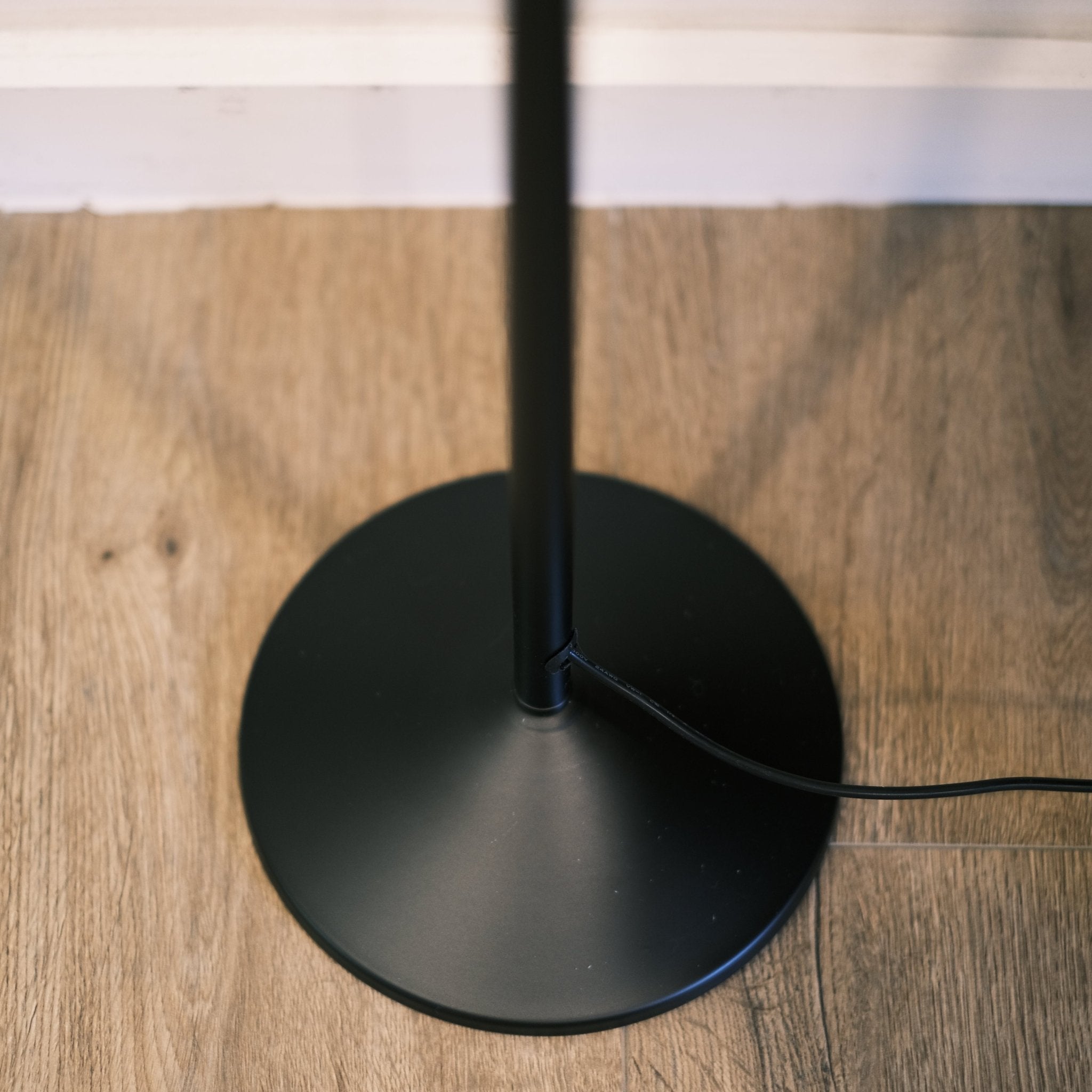 Saga Halo Floor Lamp LED | Touch Control Adjustable - Homezee