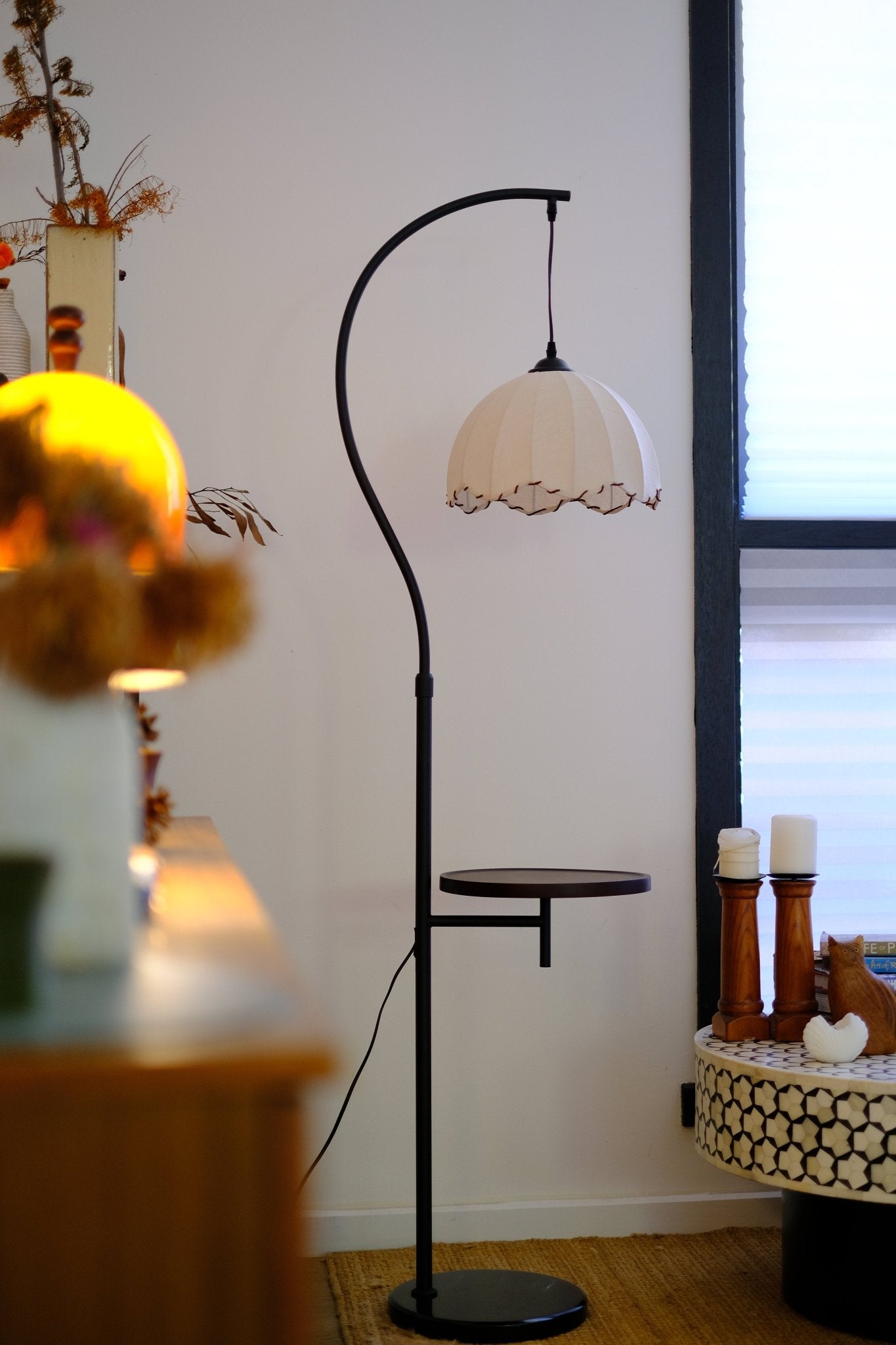 Suki Arc Floor Lamp with Table | Hemp Fabric Shade - Homezee